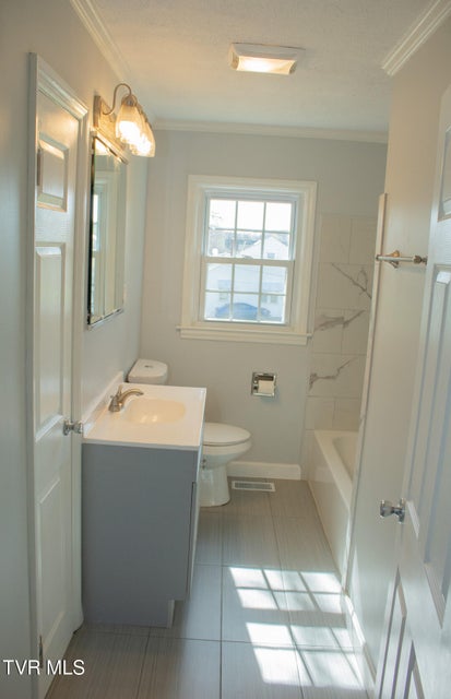 Photo #17: 2400 Bradley Street