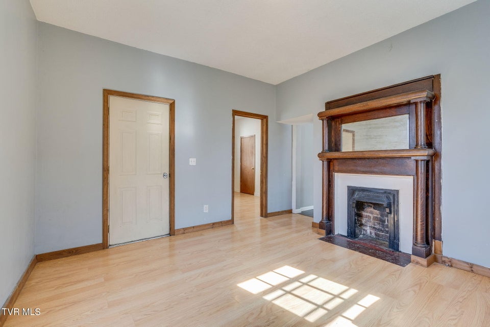 Photo #5: 316 Ash Street
