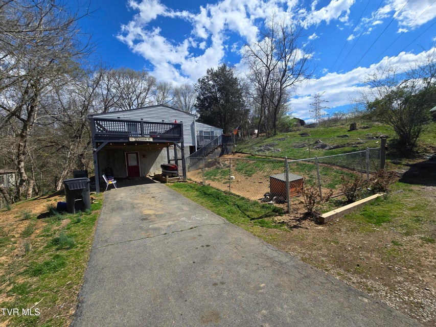 Photo #2: 401 Minga Store Road