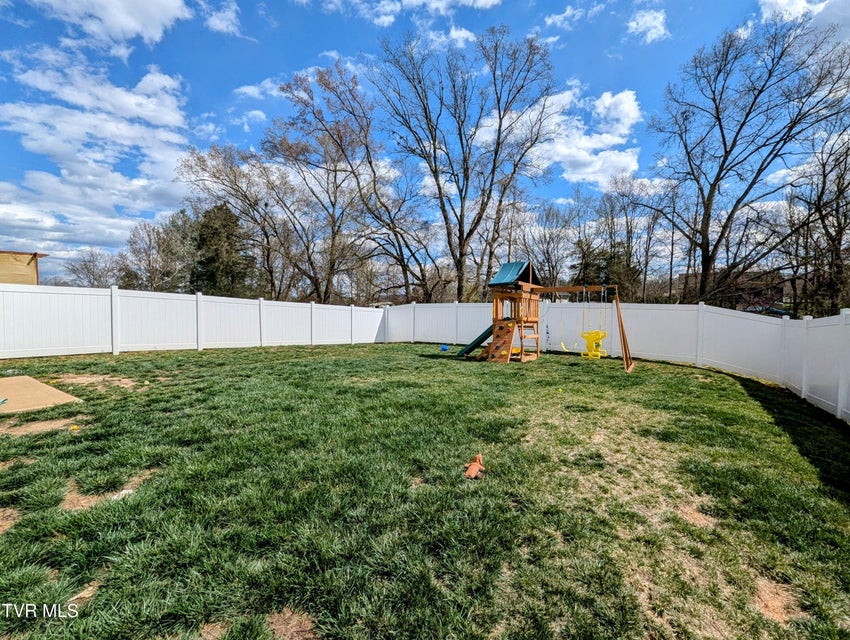 Photo #5: 232 Crockett Drive