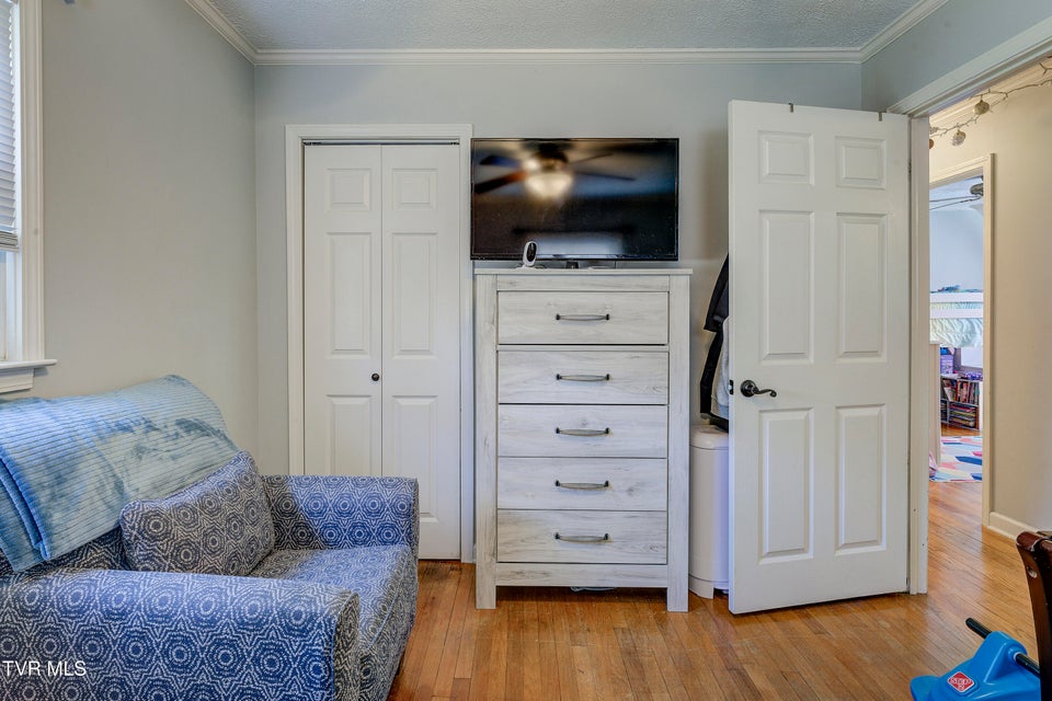 Photo #26: 232 Meadow Drive