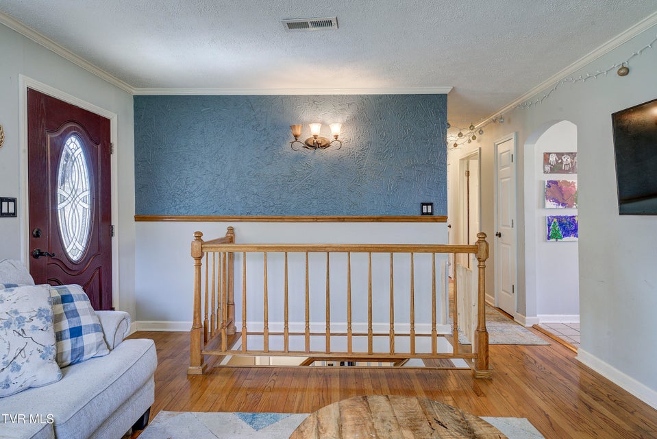 Photo #14: 232 Meadow Drive