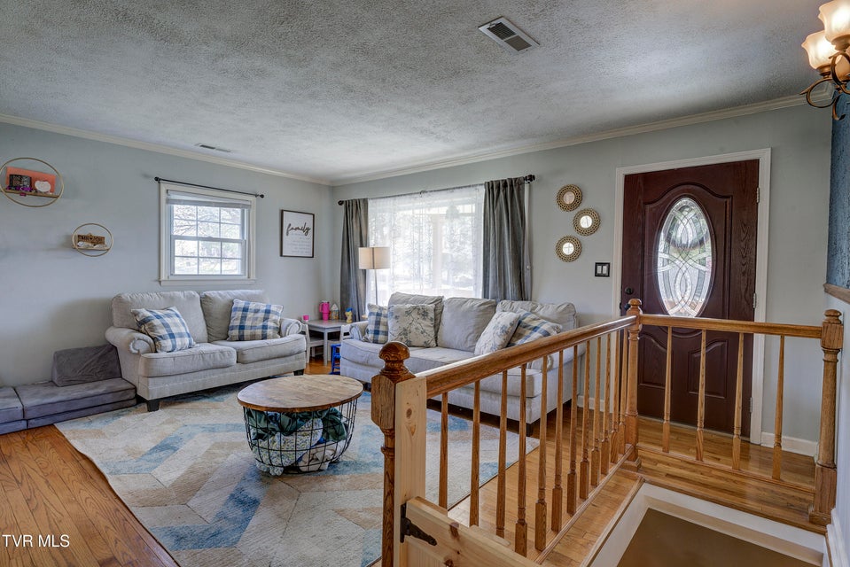 Photo #12: 232 Meadow Drive