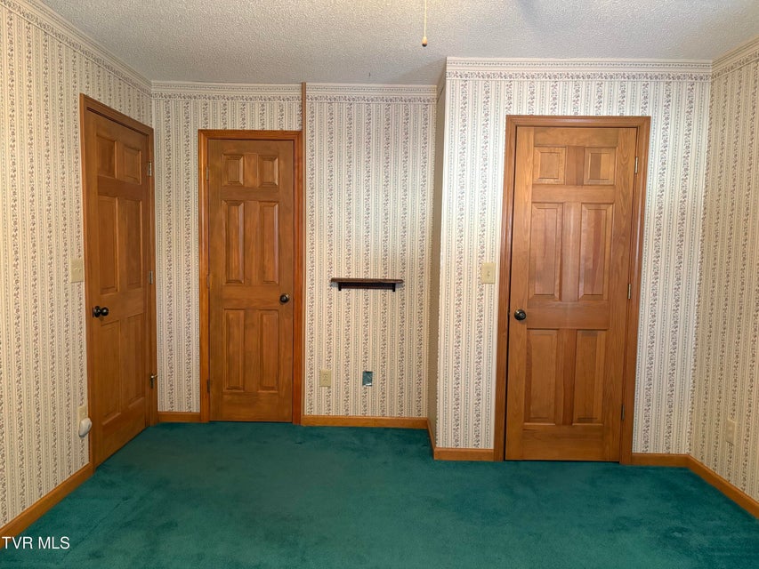 Photo #24: 147 Woodridge Road