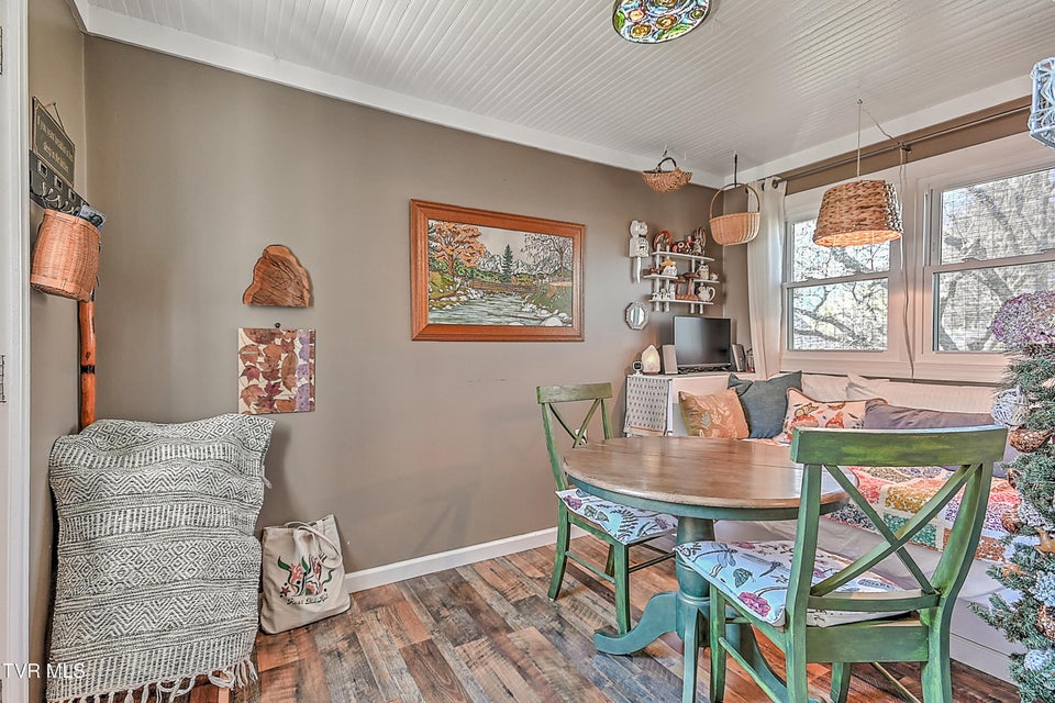 Photo #12: 409 Mcarthur Ave Avenue