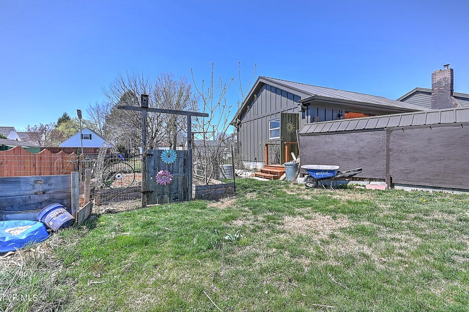 Photo #37: 409 Mcarthur Ave Avenue
