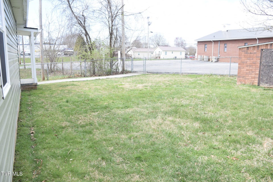 Photo #17: 2307 Sarah Street
