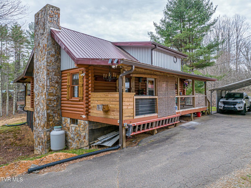 Photo #23: 250 Beaver Walk Road
