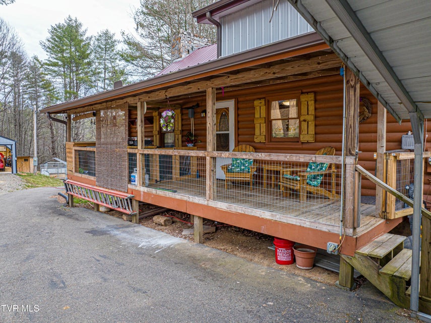 Photo #26: 250 Beaver Walk Road