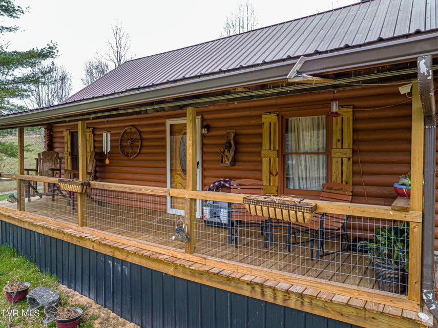 Photo #32: 250 Beaver Walk Road