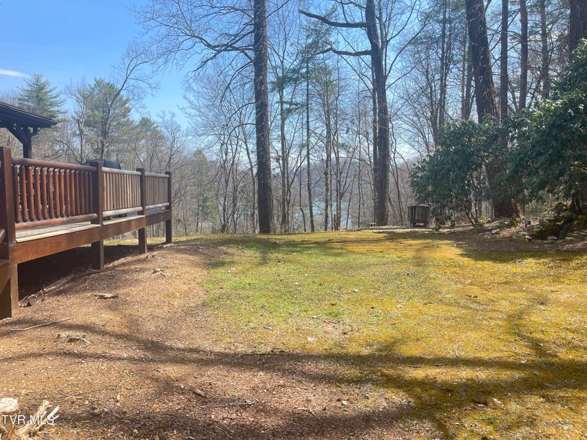 Photo #7: 236 Lakeside Drive