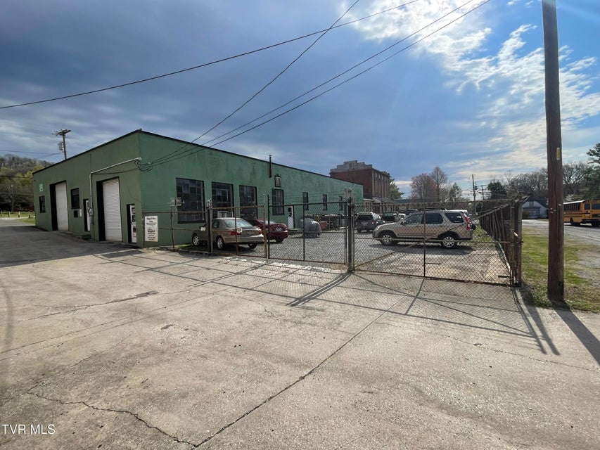 Photo #3: 109 Mckinney Avenue