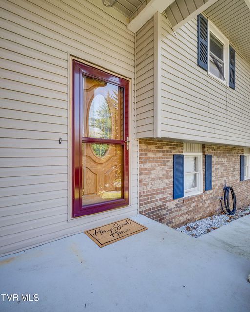 Photo #4: 736 Fleetwood Avenue