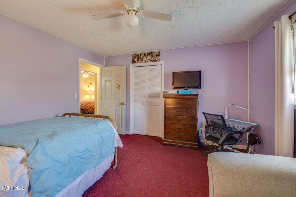 Photo #18: 736 Fleetwood Avenue