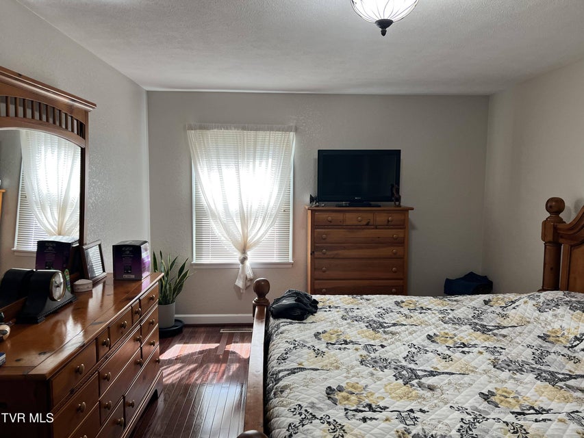 Photo #22: 11495 Beech Street