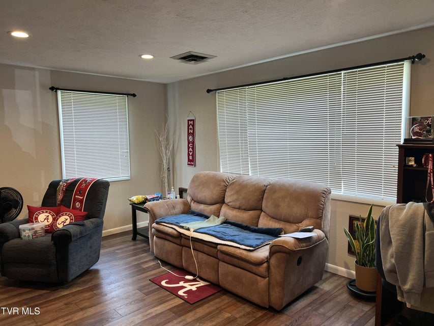 Photo #25: 11495 Beech Street
