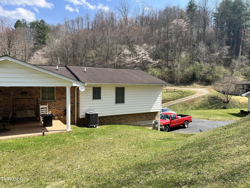 Photo #27: 11495 Beech Street