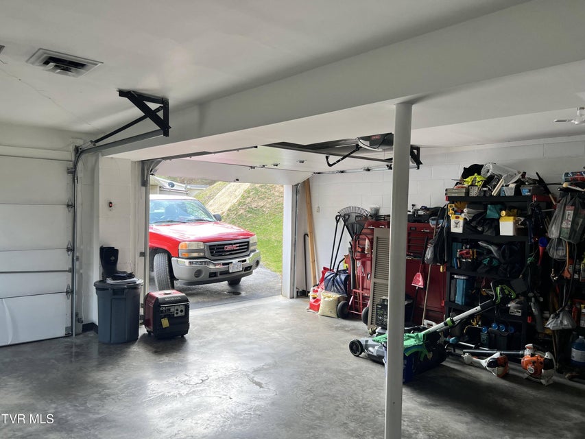 Photo #33: 11495 Beech Street