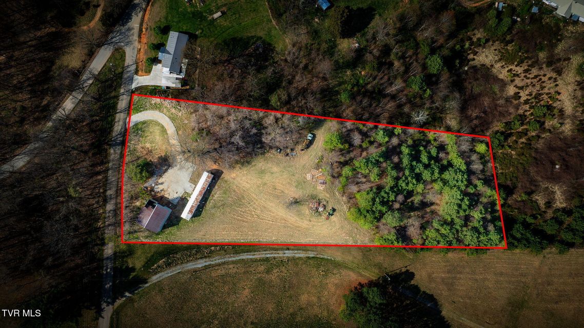Photo #3: 950 Holder Road