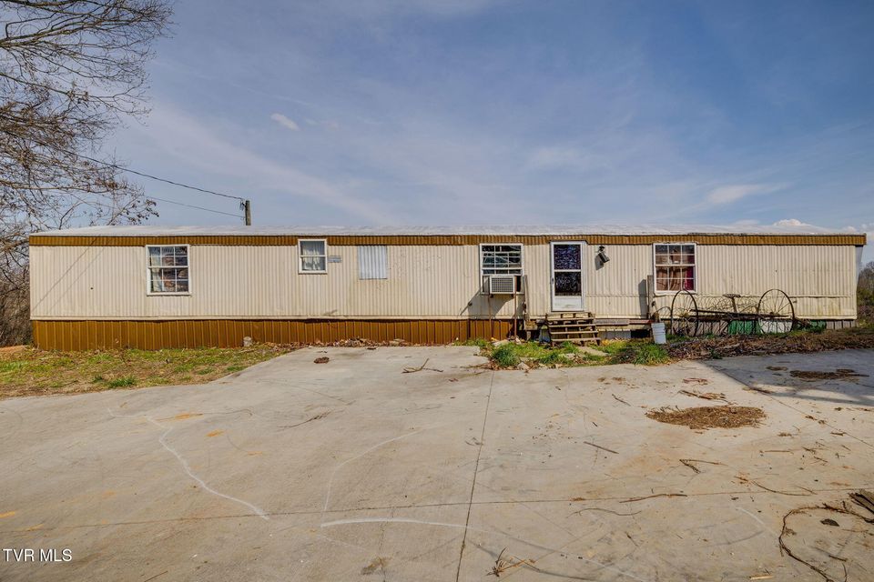Photo #4: 950 Holder Road
