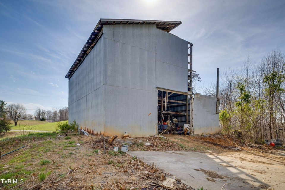 Photo #6: 950 Holder Road