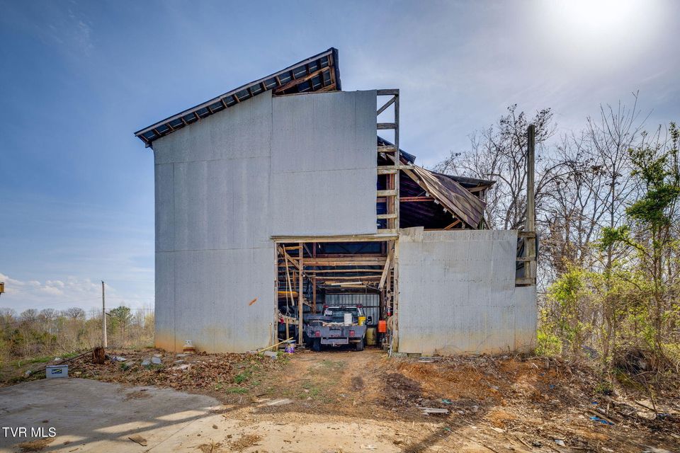 Photo #7: 950 Holder Road