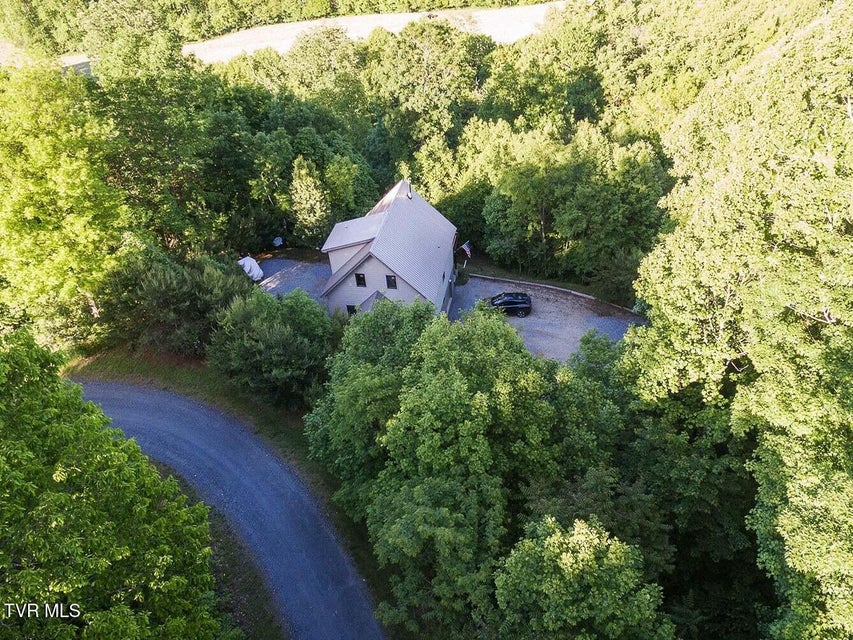 Photo #4: 408 Eagle Ridge Road