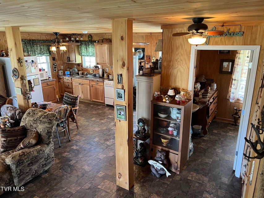 Photo #17: 14251 Nickelsville Hwy. Highway