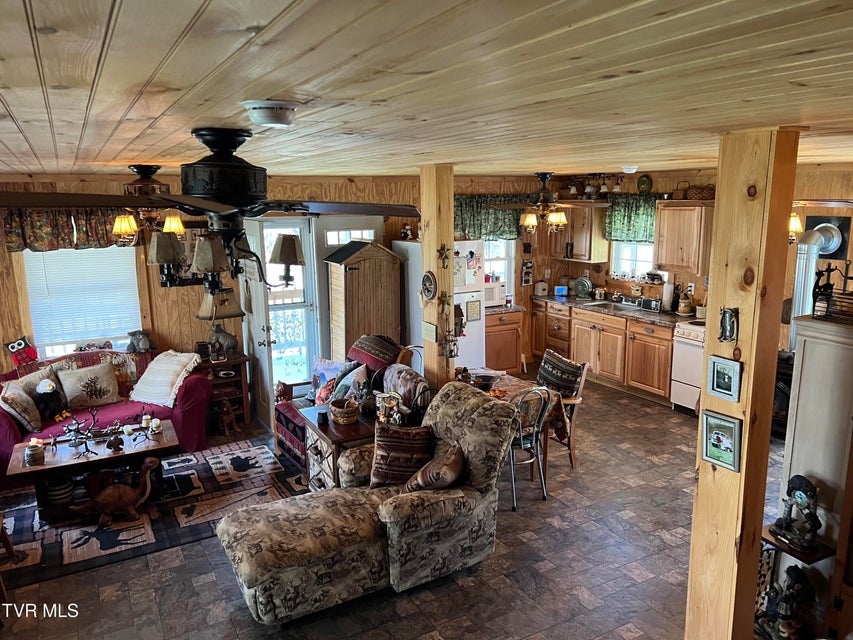 Photo #18: 14251 Nickelsville Hwy. Highway