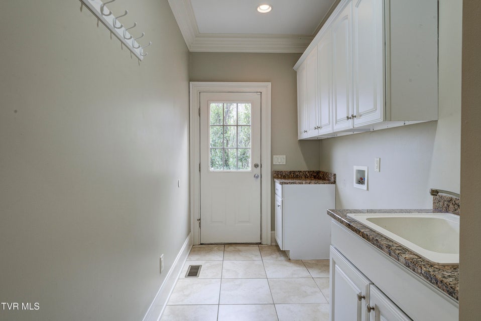 Photo #48: 1184 Cliffview Circle