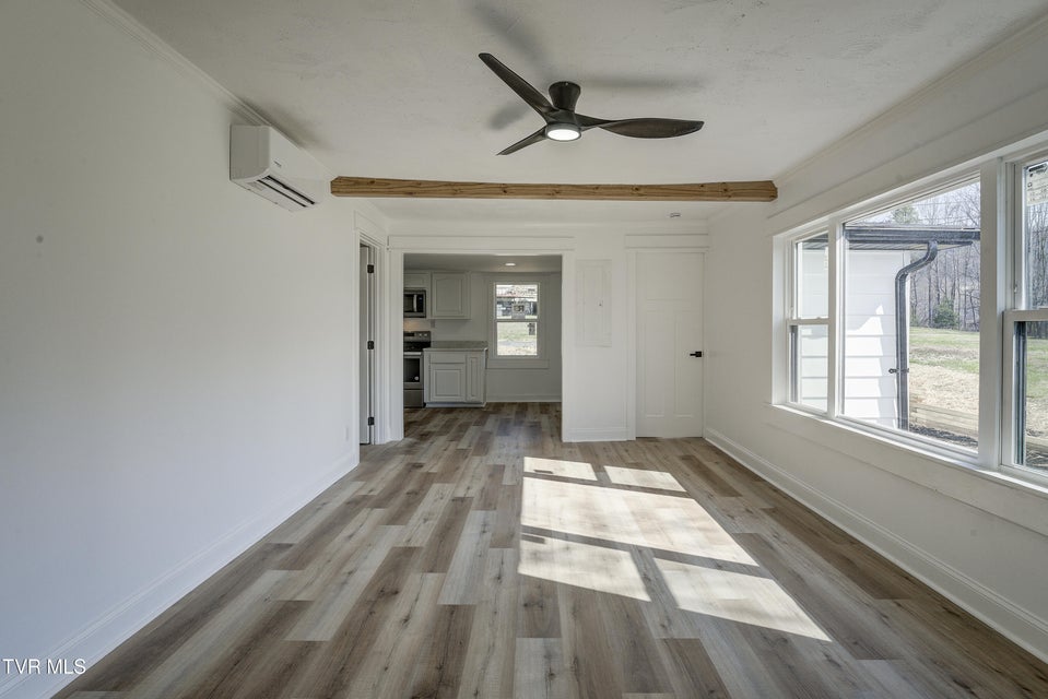 Photo #17: 143 Zeb Grindstaff Road