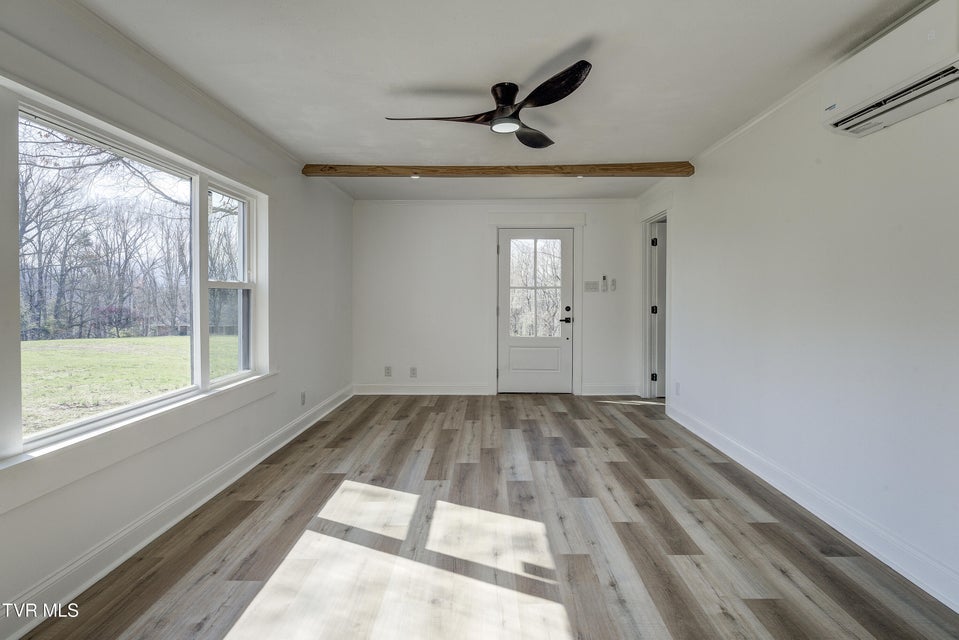 Photo #13: 143 Zeb Grindstaff Road