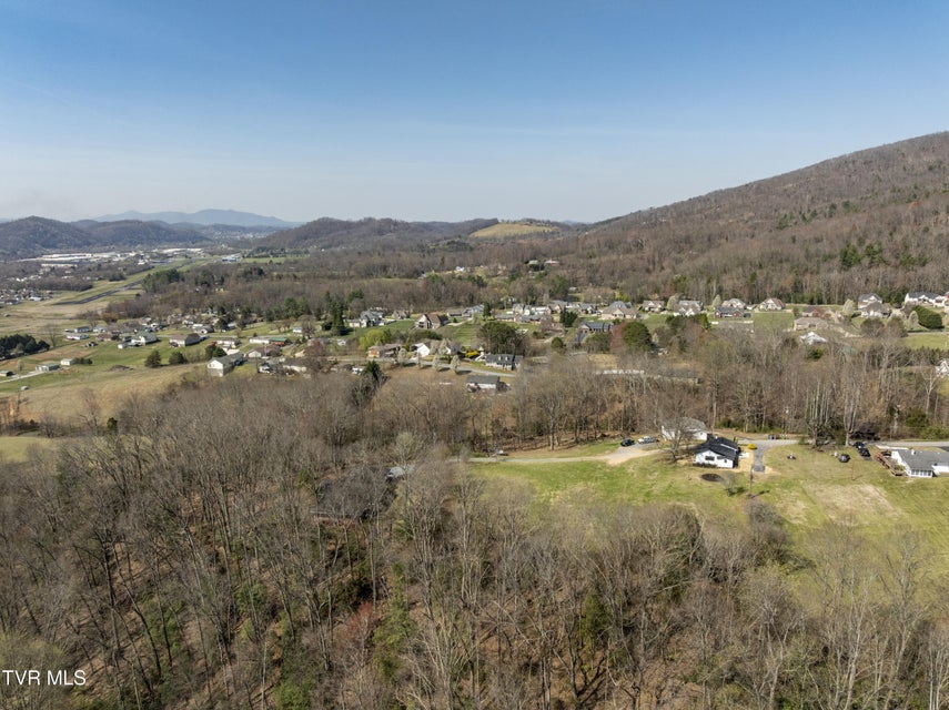 Photo #41: 143 Zeb Grindstaff Road