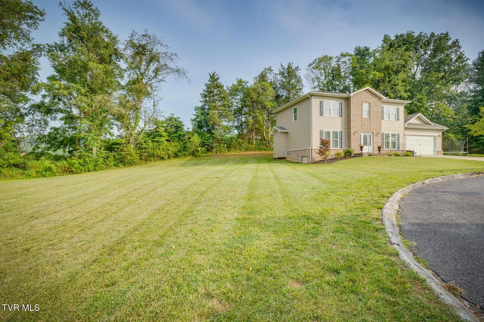 Photo #3: 412 Foxcroft Drive