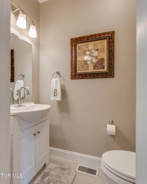 Photo #16: 412 Foxcroft Drive