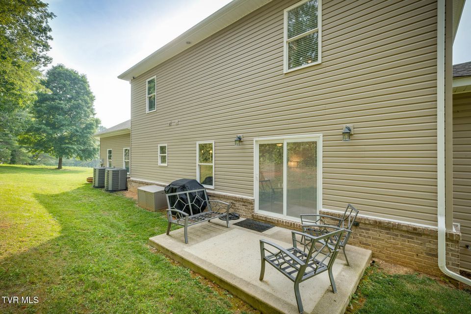 Photo #29: 412 Foxcroft Drive