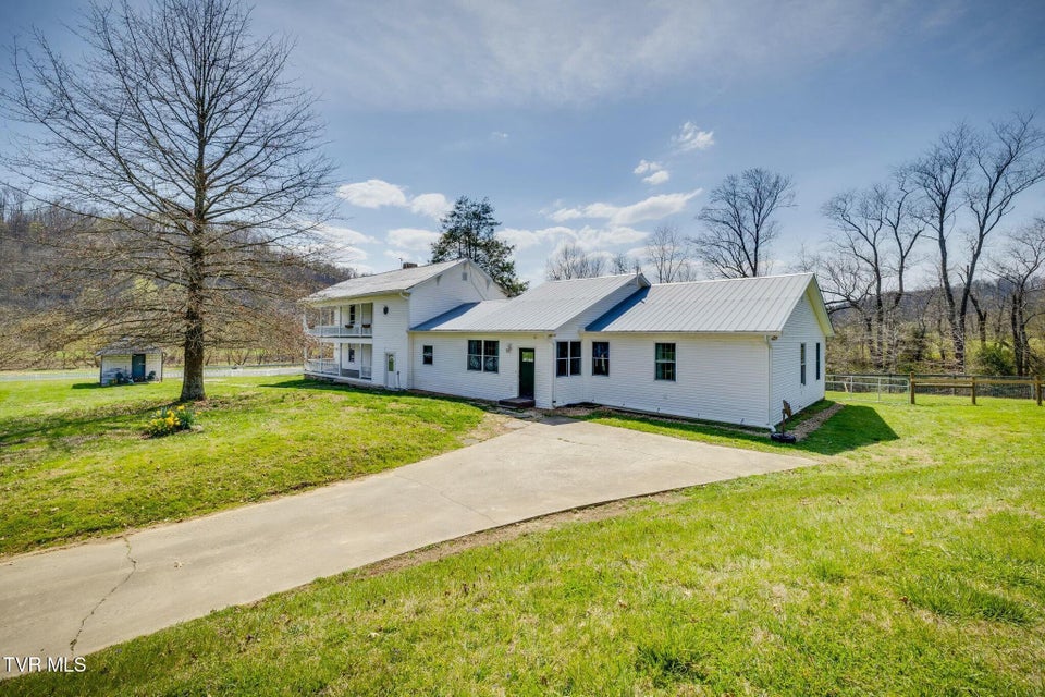 Photo #4: 15687 Barnrock Road