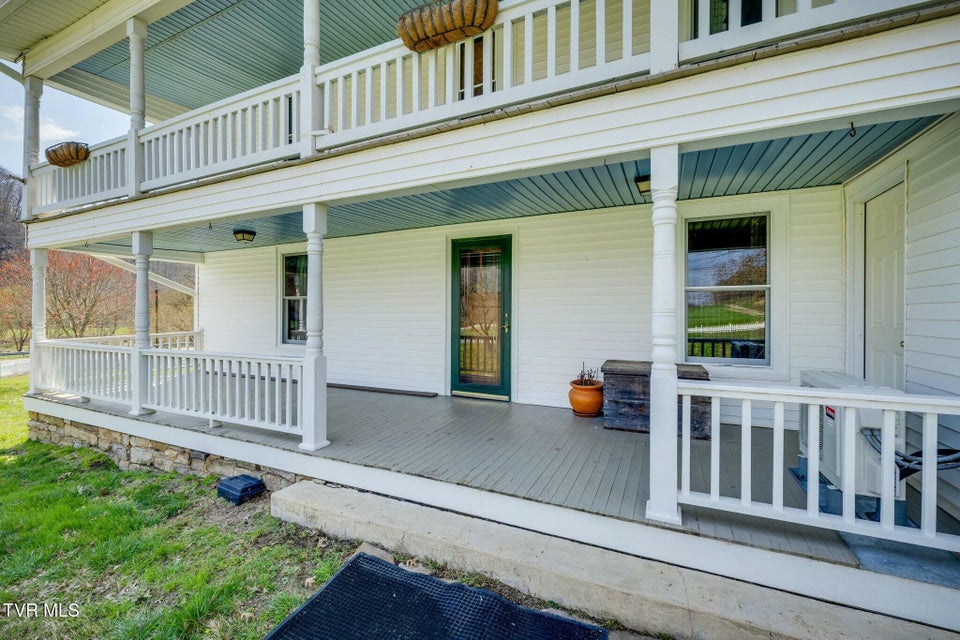 Photo #5: 15687 Barnrock Road