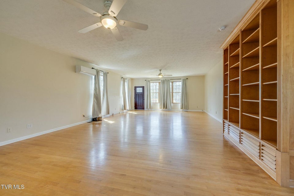 Photo #7: 15687 Barnrock Road