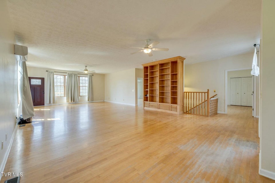 Photo #8: 15687 Barnrock Road