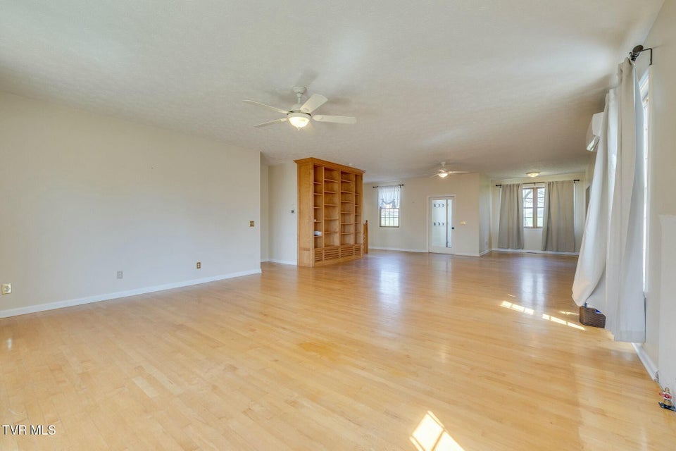 Photo #9: 15687 Barnrock Road