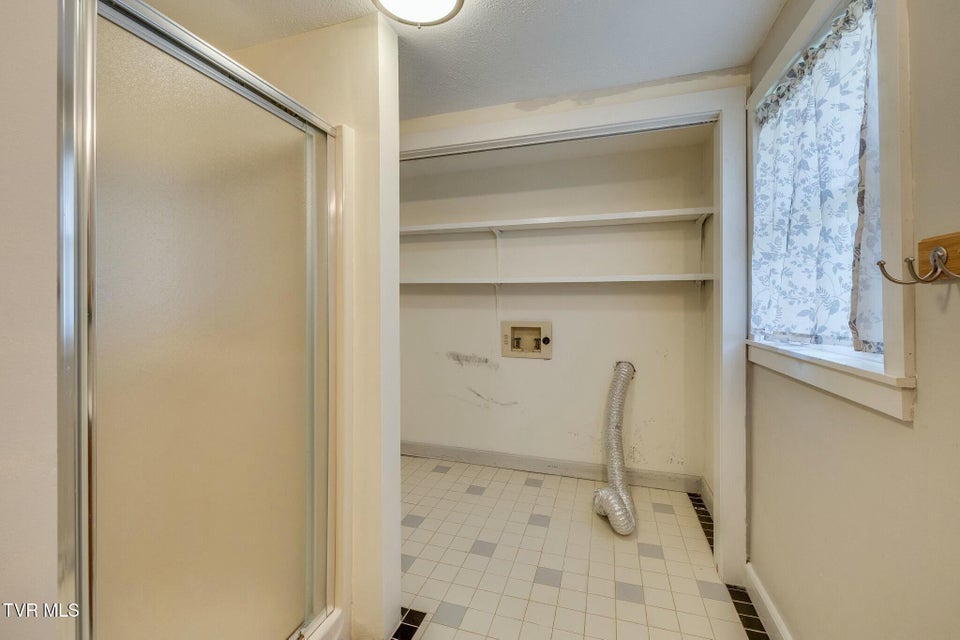 Photo #23: 15687 Barnrock Road
