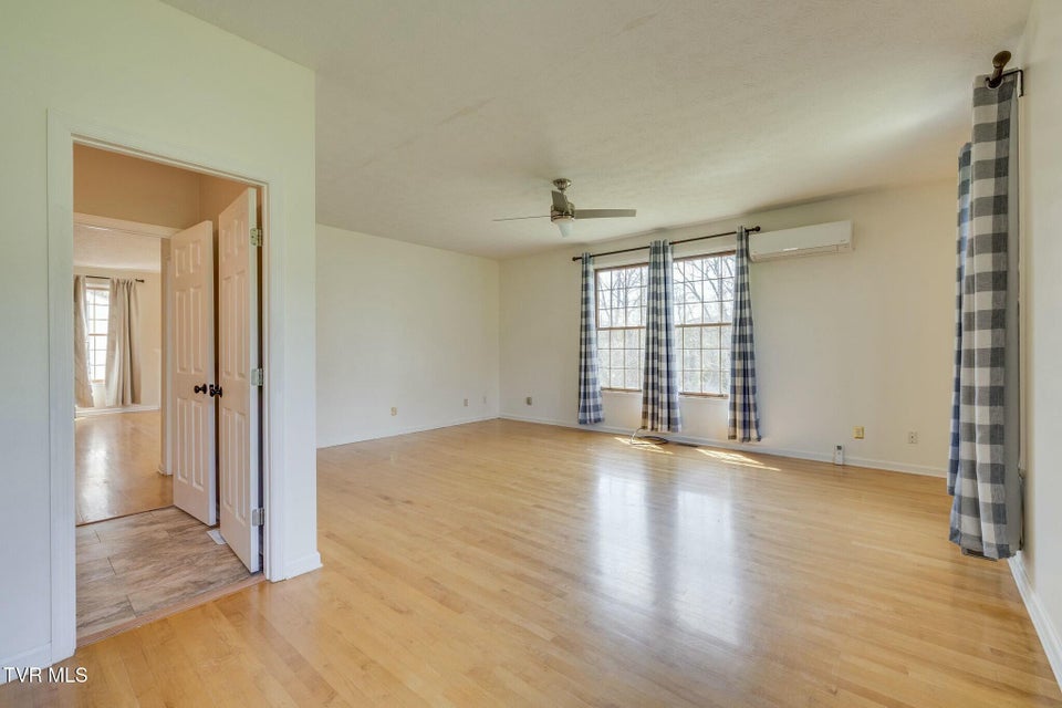 Photo #30: 15687 Barnrock Road