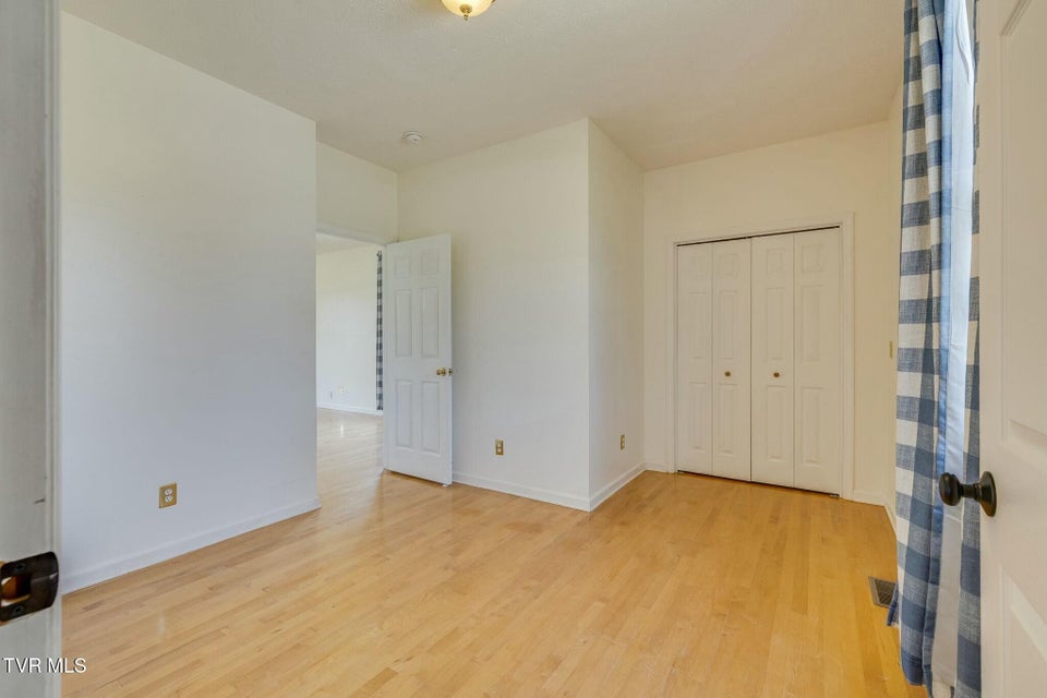 Photo #35: 15687 Barnrock Road
