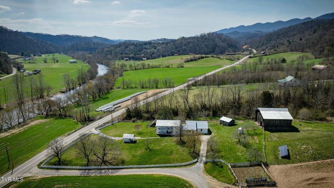 Photo #52: 15687 Barnrock Road