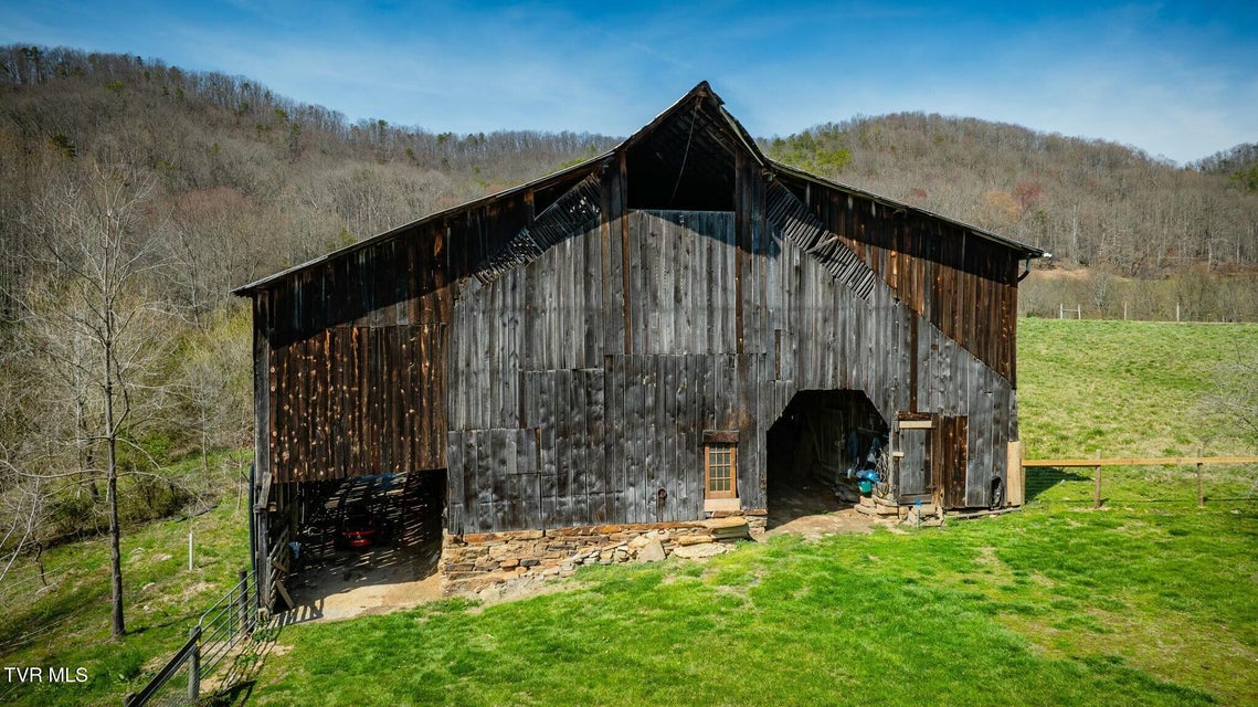 Photo #56: 15687 Barnrock Road