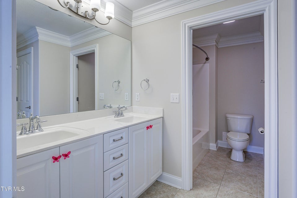 Photo #45: 405 Heather View Drive