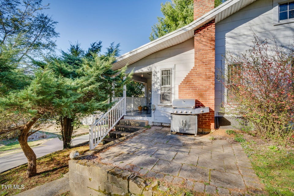 Photo #2: 806 Beech Street