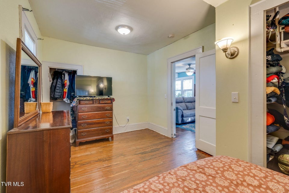 Photo #13: 806 Beech Street