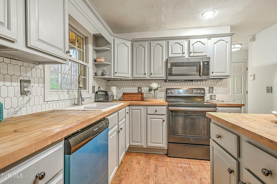 Photo #17: 708 Woodgreen Lane